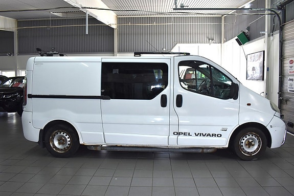 Opel Vivaro 2 of 5