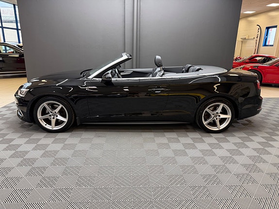 Audi A5 3 of 5
