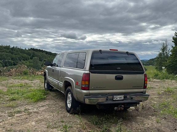 Chevrolet Silverado 1500 3 of 5