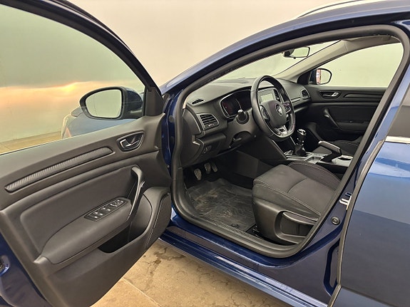 Renault Megane 12 of 25
