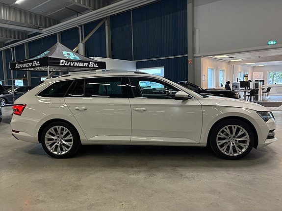 Skoda Superb 2 of 21