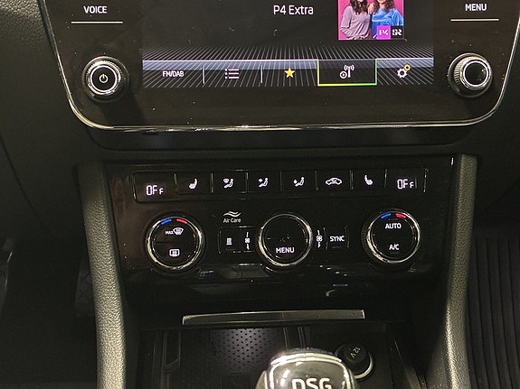 Skoda Superb 14 of 21