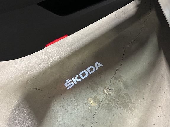 Skoda Superb 19 of 21