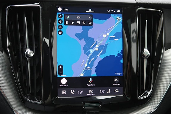 Volvo XC60 13 of 22