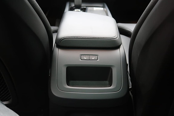 Volvo XC60 7 of 22