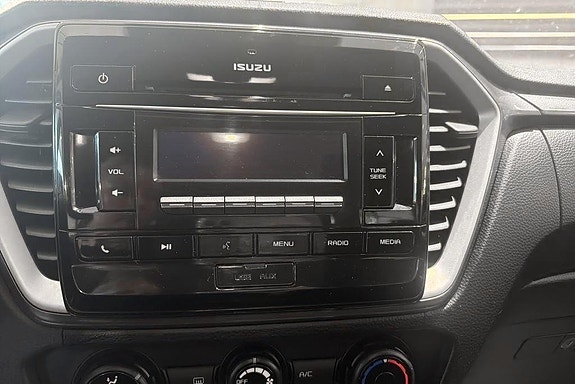 Isuzu D-max 11 of 17