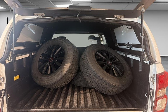 Isuzu D-max 14 of 17