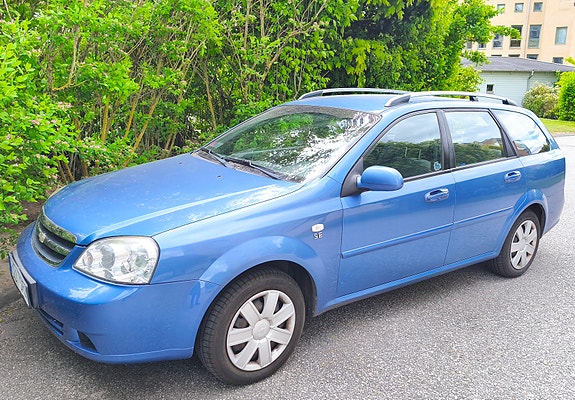 Chevrolet Nubira 2 of 5