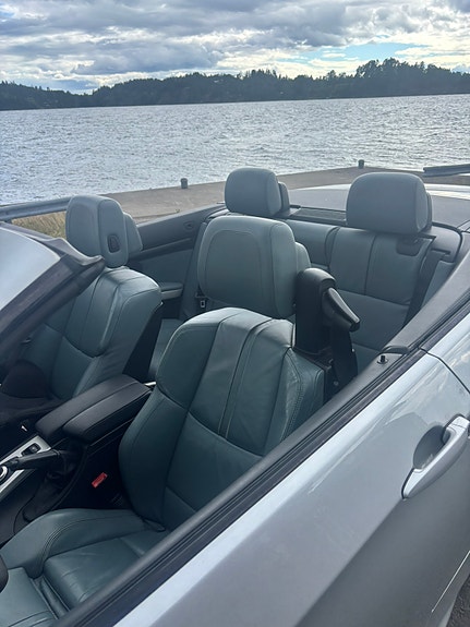 BMW 335i 3 of 5