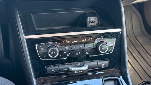 BMW 225xe 20 of 30
