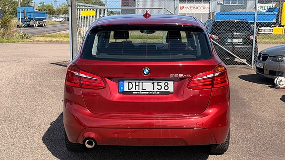 BMW 225xe 5 of 5