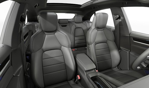 Porsche Macan 4 9 of 10
