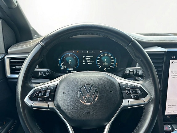 Volkswagen Amarok 12 of 16