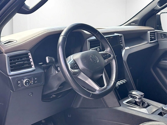 Volkswagen Amarok 15 of 16