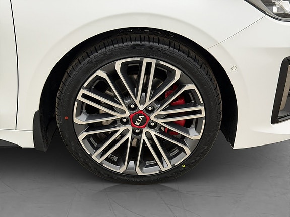 Kia ProCeed 10 of 30