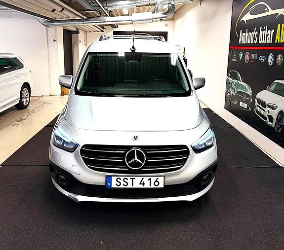 Mercedes-Benz T180 d 4 of 5