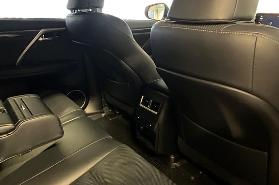 Lexus RX450h 7 of 24