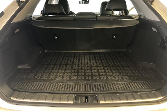 Lexus RX450h 10 of 24