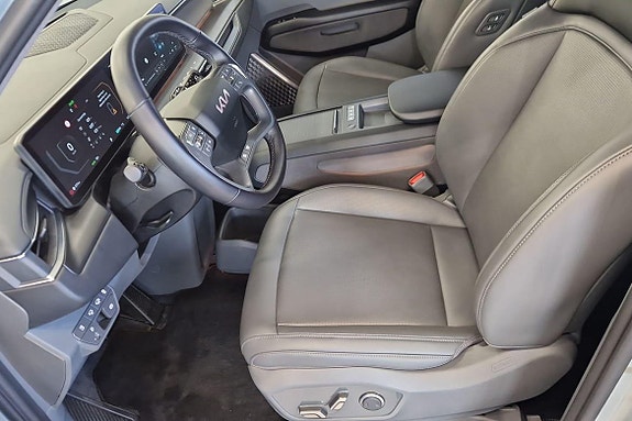 Kia EV9 13 of 21