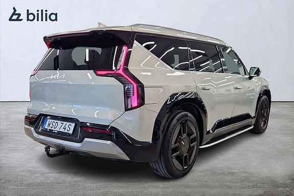 Kia EV9 7 of 21