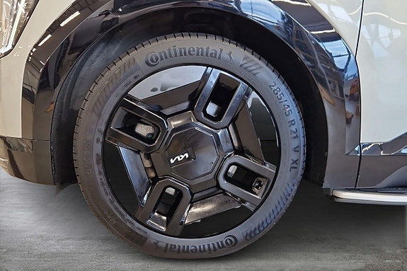 Kia EV9 20 of 21