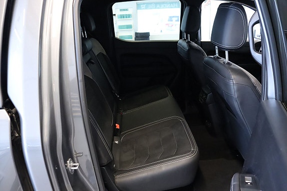 Volkswagen Amarok 13 of 21