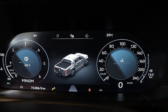 Volkswagen Amarok 18 of 21