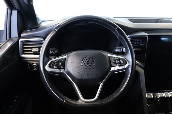 Volkswagen Amarok 2 of 5