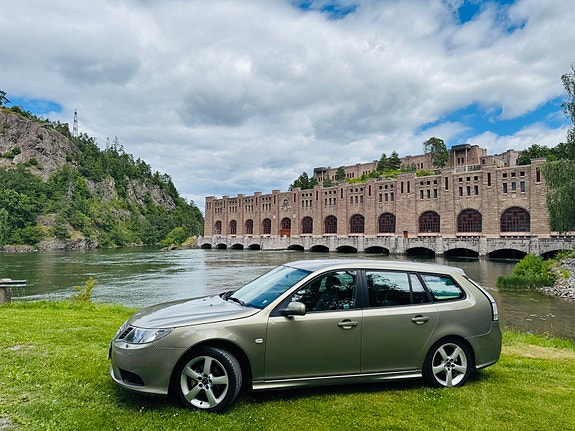 Saab 9-3 2 of 5