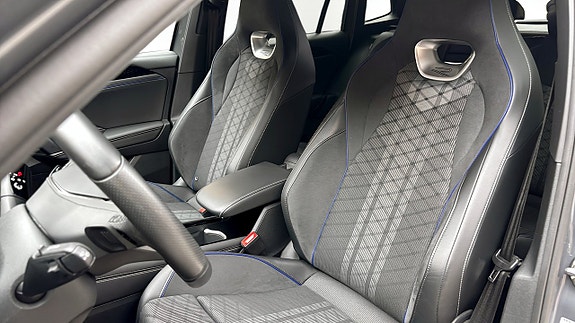 Volkswagen Tiguan 8 of 13