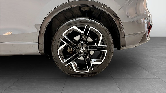 Volkswagen Tiguan 6 of 13