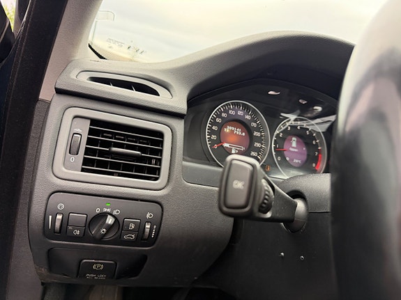 Volvo V70 13 of 14