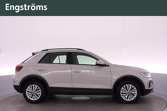 Volkswagen T-Roc 2 of 5