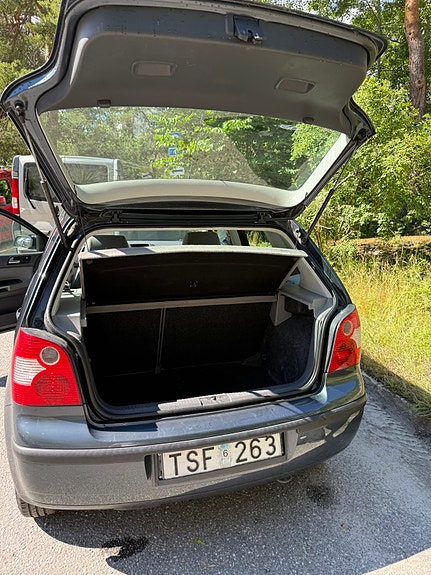 Volkswagen Polo 19 of 21