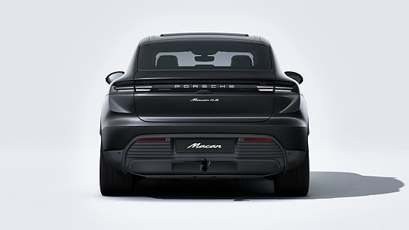 Porsche Macan S 7 of 10