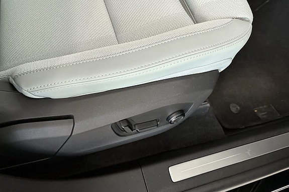 Polestar 4 25 of 30