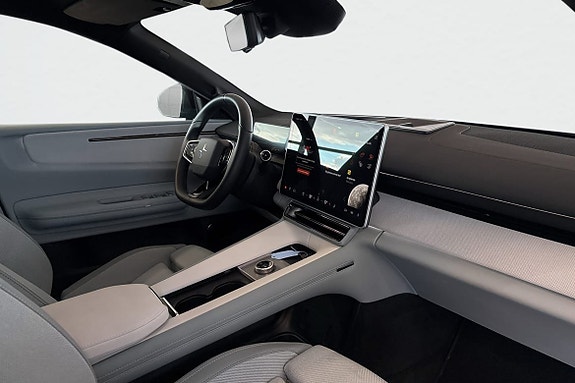 Polestar 4 14 of 30
