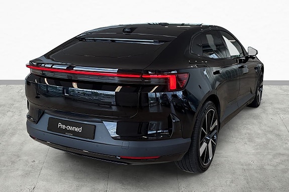 Polestar 4 9 of 30