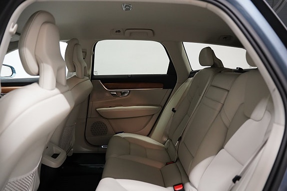 Volvo V90 20 of 25
