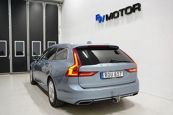 Volvo V90 4 of 5