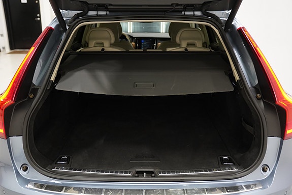 Volvo V90 23 of 25
