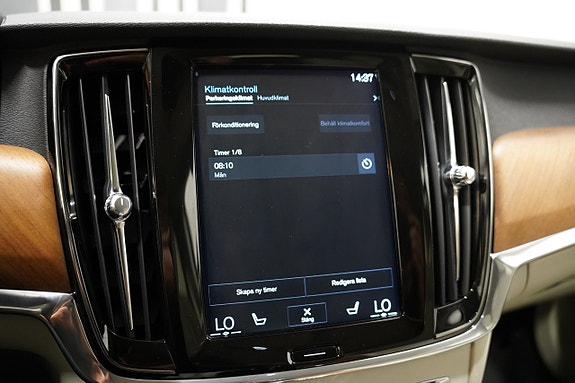 Volvo V90 16 of 25