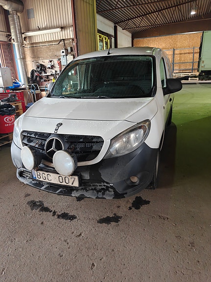 Mercedes-Benz Citan 109 2 of 5
