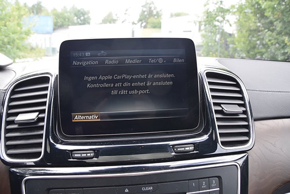 Mercedes-Benz GLS500 15 of 30