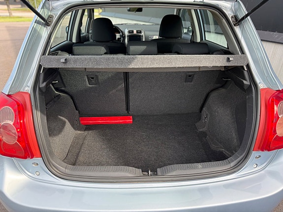Toyota Auris 12 of 19