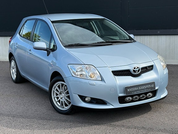 Toyota Auris 4 of 19