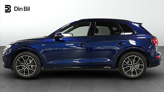Audi Q5 2 of 5