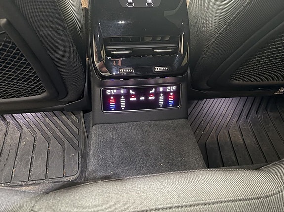 Audi A6 7 of 8