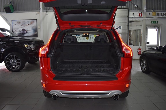 Volvo XC60 14 of 16