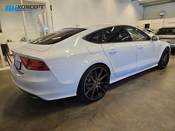 Audi A7 4 of 24